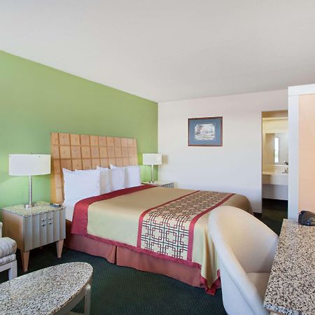 Days Inn By Wyndham Greeneville Ngoại thất bức ảnh