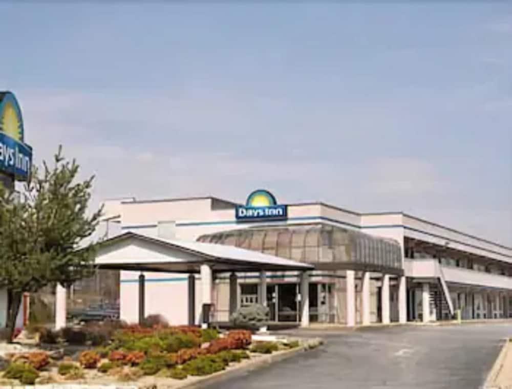 Days Inn By Wyndham Greeneville Ngoại thất bức ảnh