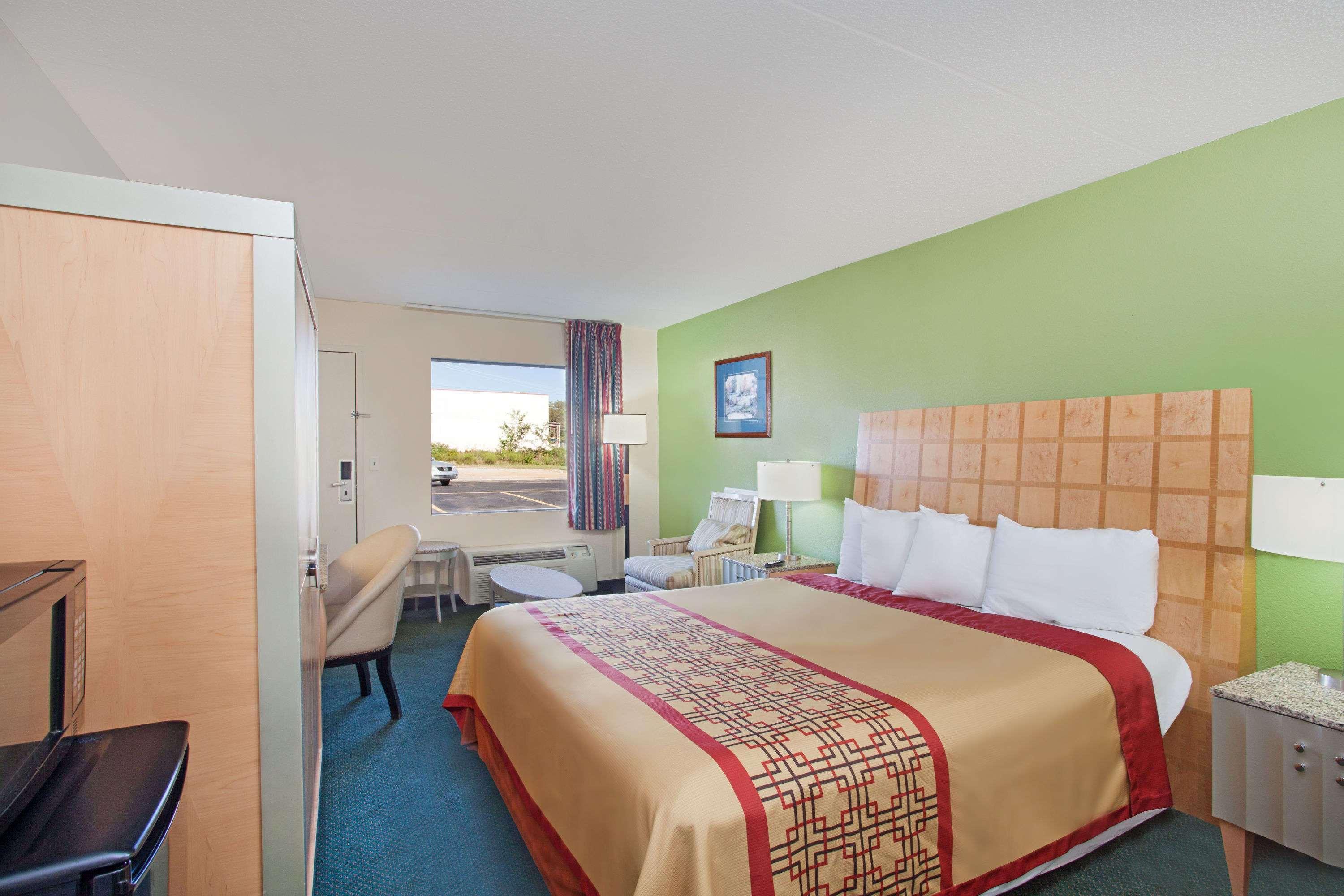 Days Inn By Wyndham Greeneville Ngoại thất bức ảnh
