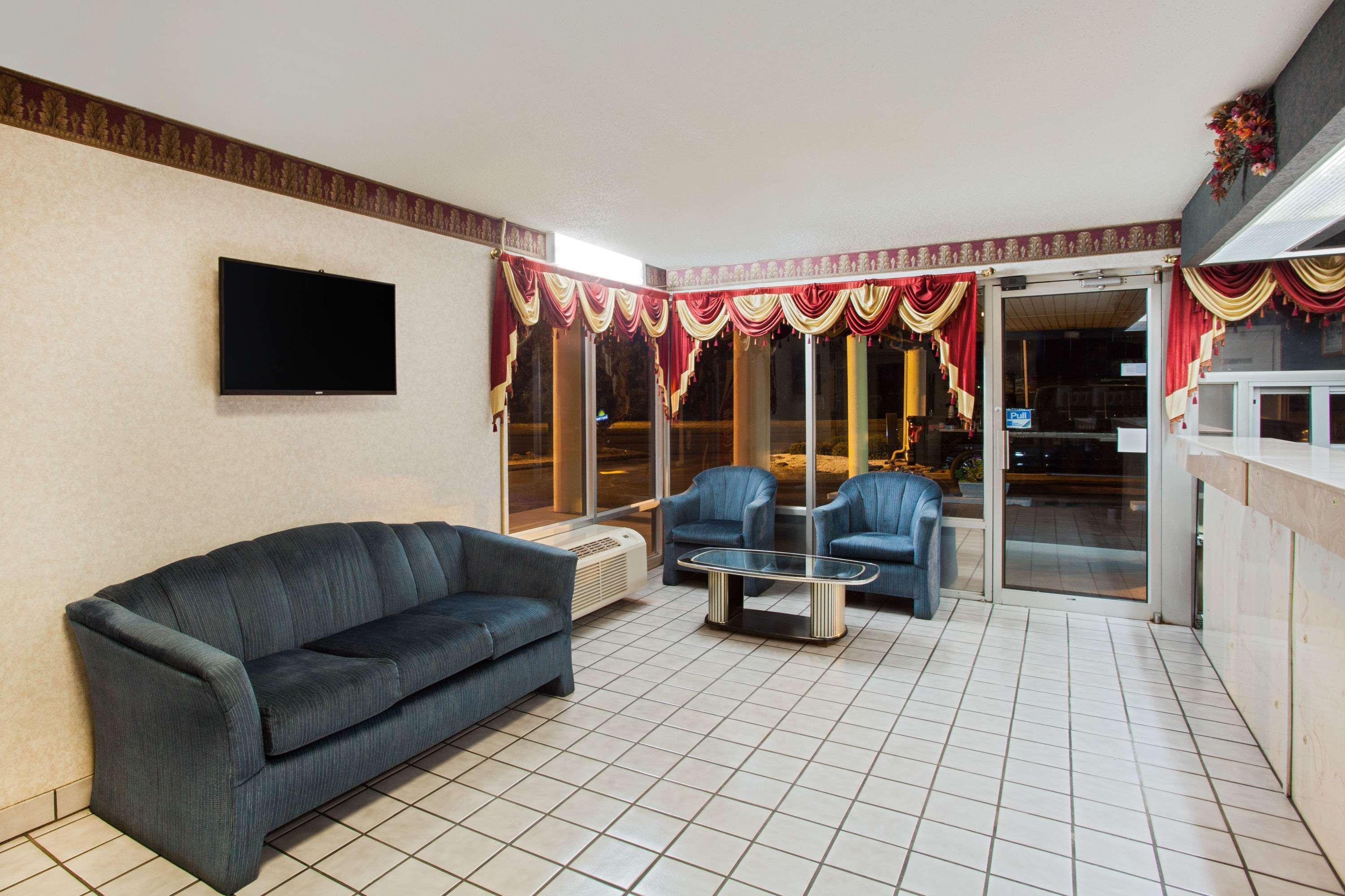 Days Inn By Wyndham Greeneville Ngoại thất bức ảnh